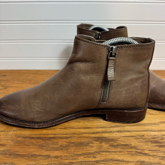 Johnston & Murphy Ankle Booties Chelsea Womens Size 7M Ankle Zip Brown Leather - Picture 4 of 10